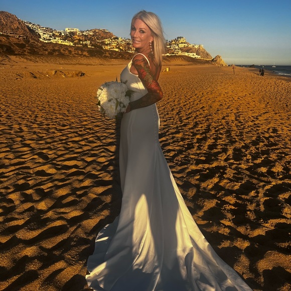 Beautiful mermaid bridal gown - Picture 5 of 16